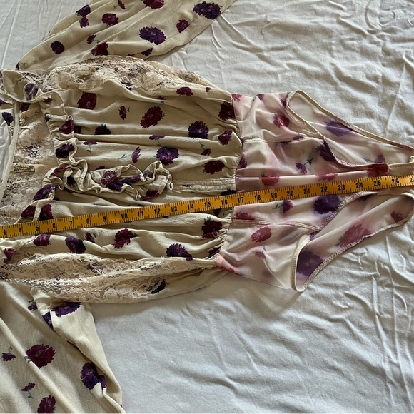 Free People Poppy Print Bodysuit Cream/Plum Lace Trim womens size extra … - Picture 16 of 16